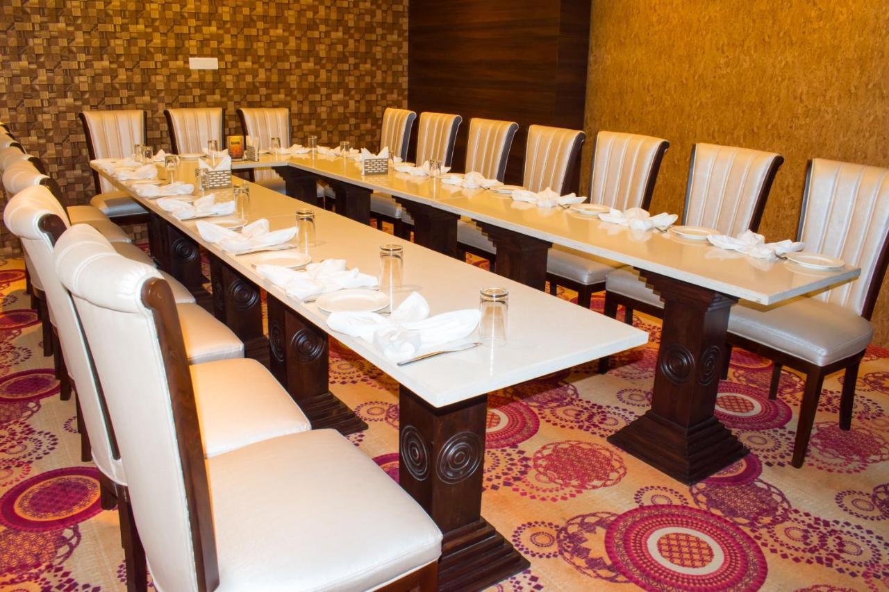 The Grand Ambassador Hotel Phagwara Exterior photo
