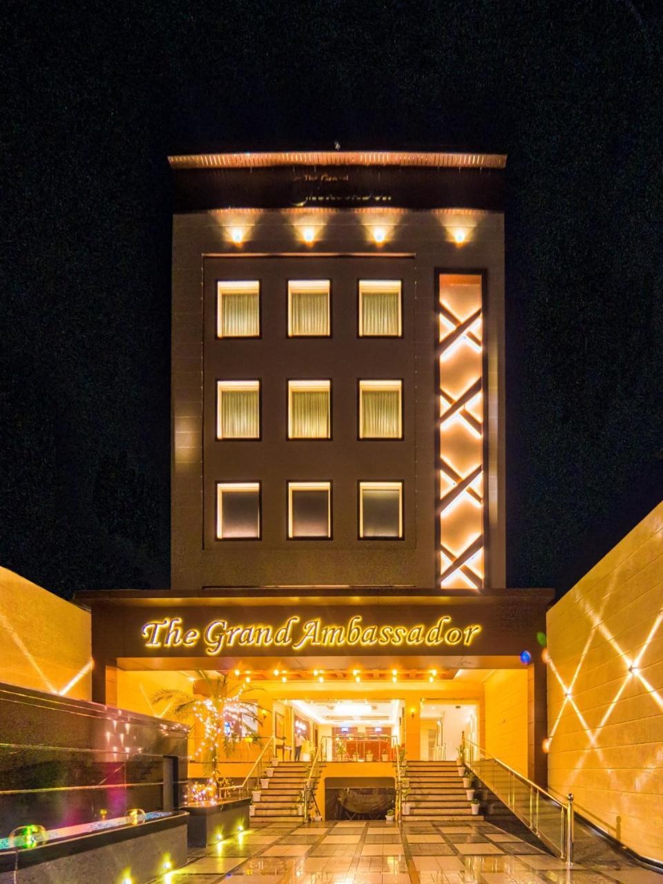 The Grand Ambassador Hotel Phagwara Exterior photo
